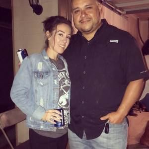 Meet your Posher, Gloria